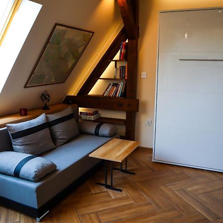 Attic Studio Jezyce Poznan Bagian luar foto