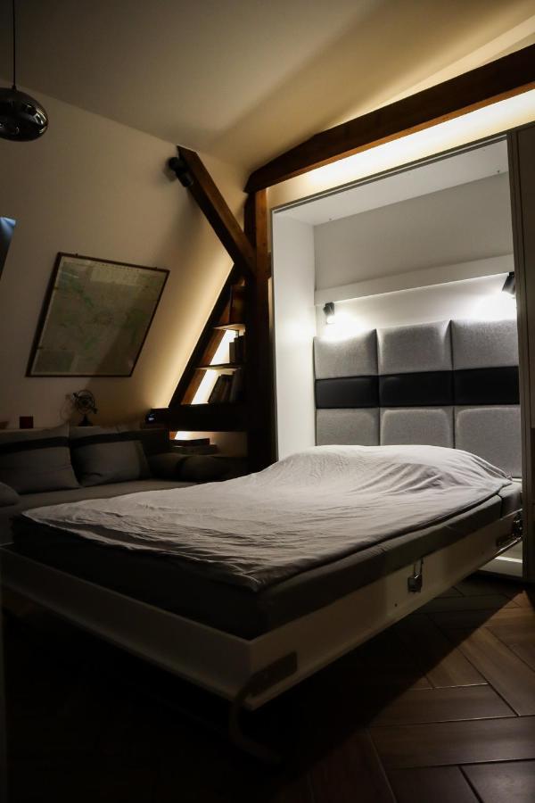 Attic Studio Jezyce Poznan Bagian luar foto